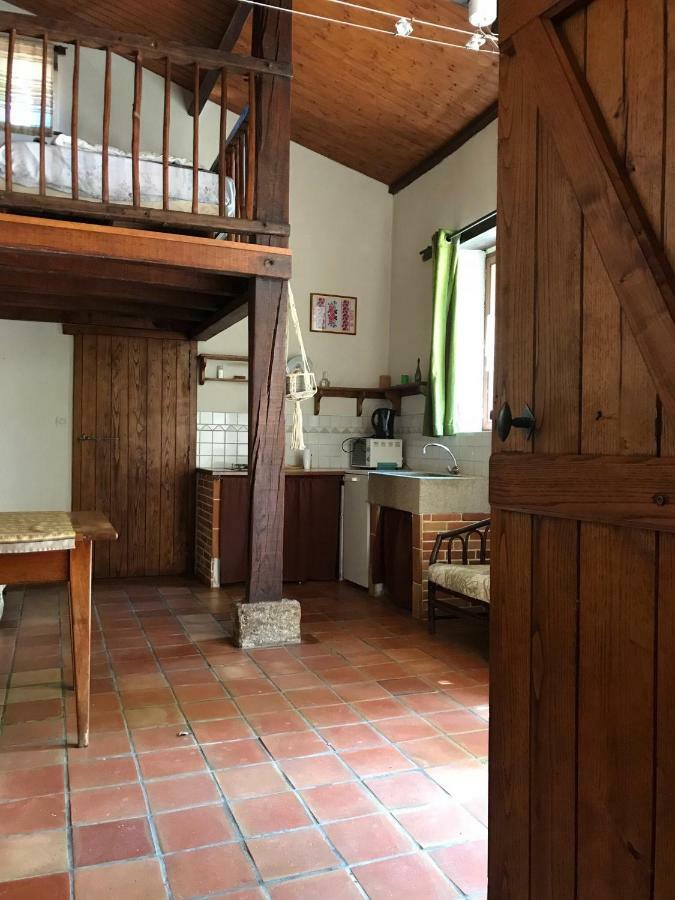 La Raymondiere Vernoux-en-Gatine Bagian luar foto